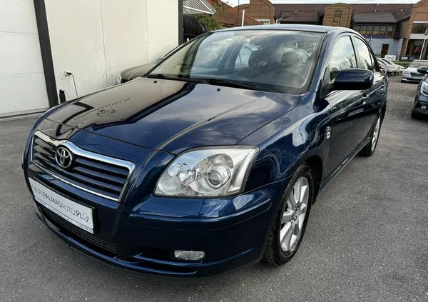 toyota avensis Toyota Avensis cena 13500 przebieg: 190000, rok produkcji 2003 z Sępopol